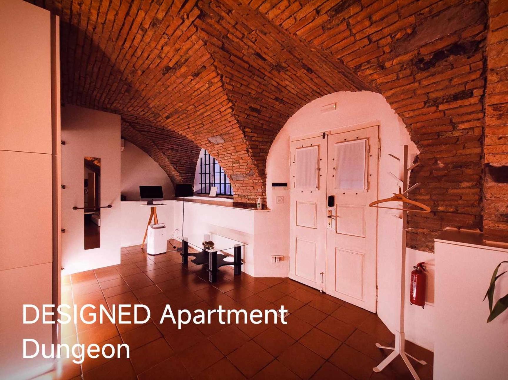 Dungeon Apartment 卢布尔雅那 外观 照片
